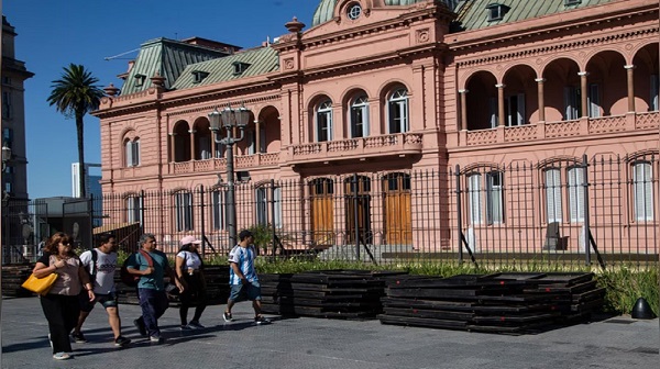 Servicios de limpieza: el presupuesto creció 530% y se adjudicó a un reducido grupo de empresas -