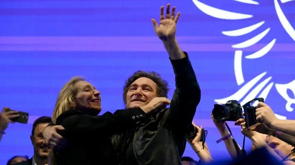 images/SEPTIEMBRE26/23-jm-km.jpg