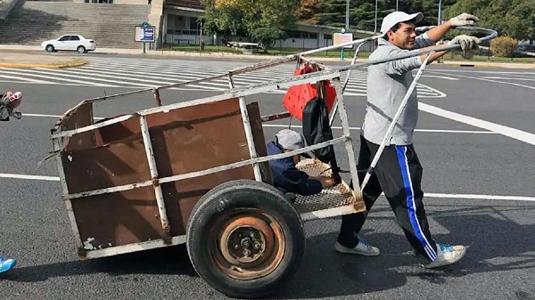 La pobreza alcanza a más de 15 millones de personas en una economía al borde de la recesión 